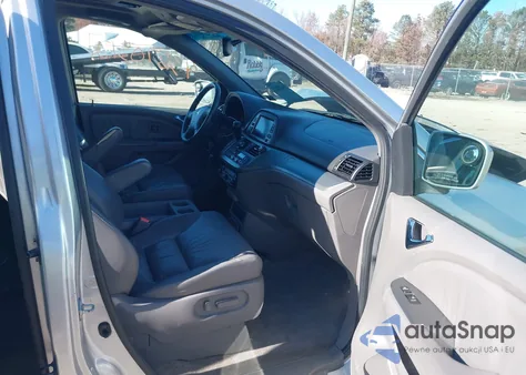 2010 Honda Odyssey Touring из США, поврежденный, VIN 5FNRL3H99AB113466